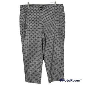 TALBOTS Black White Geometric Print Tapered Hem Cropped Heritage Pants Size 14